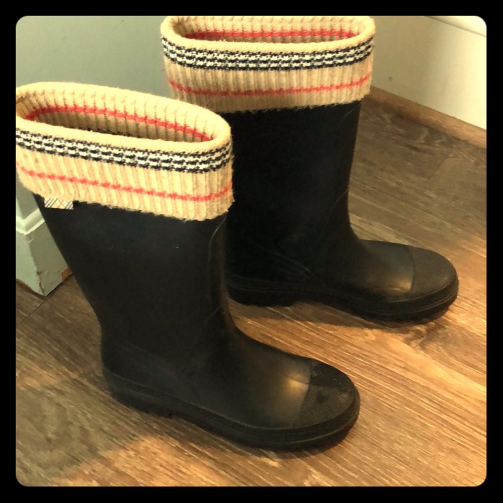 Burberry Knit Top Italian Made Rain Boots